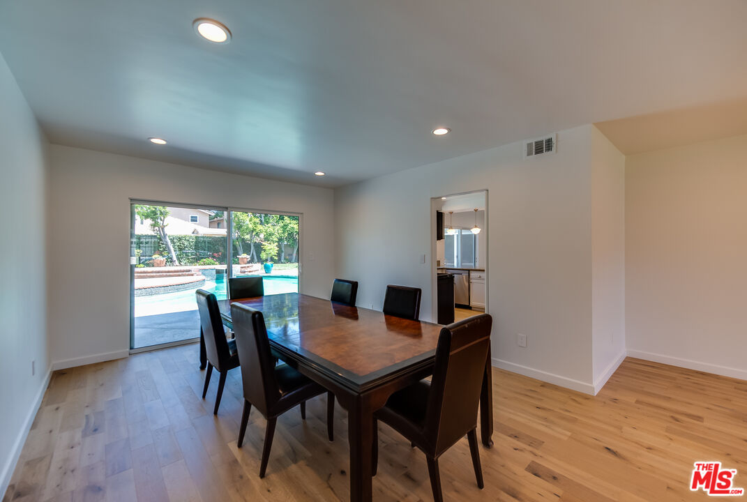 13133 Morrison St, Sherman Oaks