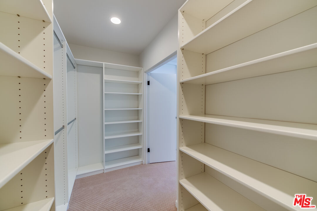 13133 Morrison St, Sherman Oaks