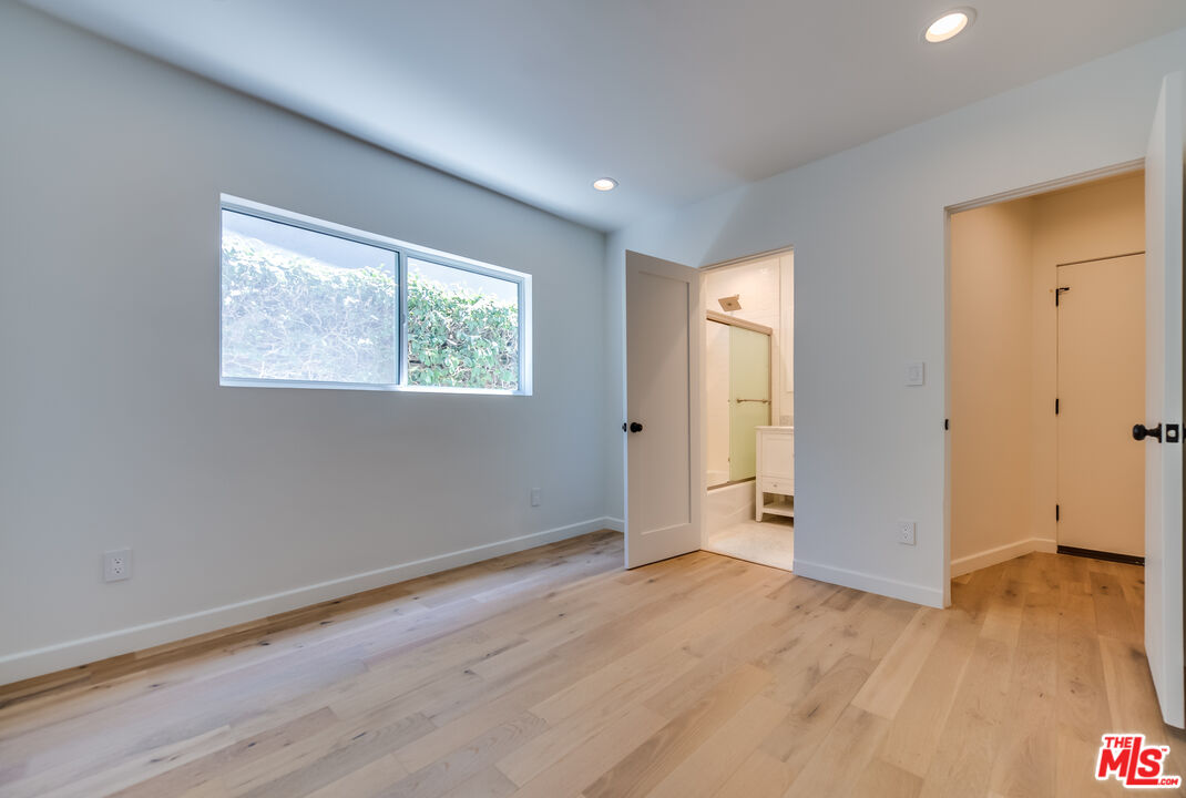 13133 Morrison St, Sherman Oaks