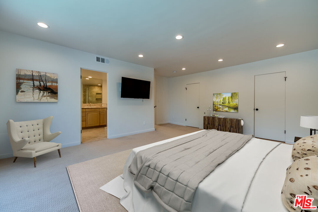 13133 Morrison St, Sherman Oaks