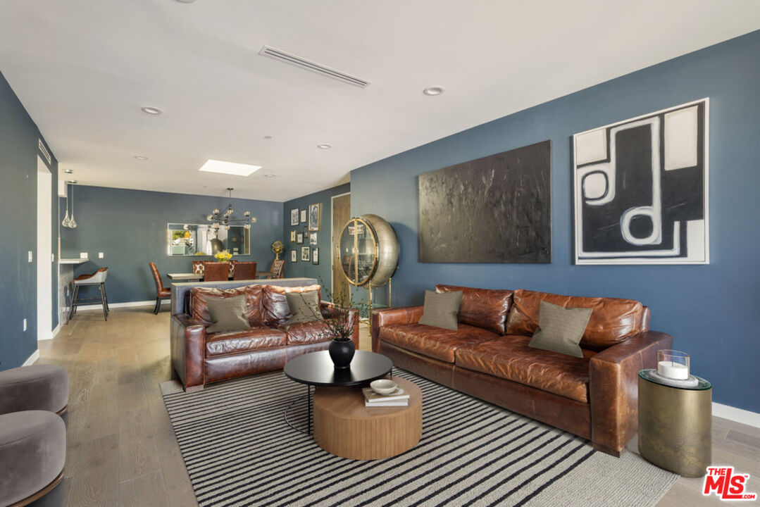 12045 Guerin St Unit: PH3, Studio City