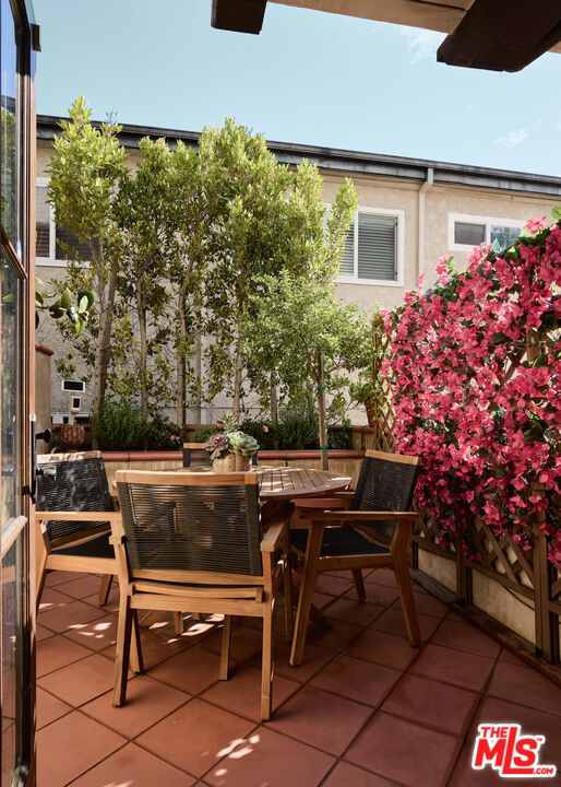 908 17th St Unit: 8, SANTA MONICA