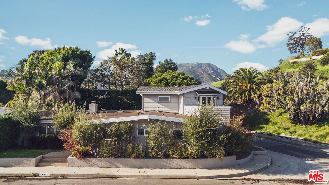 16907 Dulce Ynez Ln