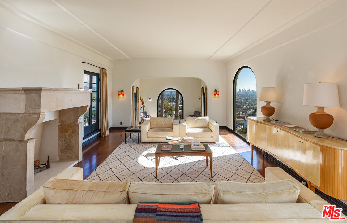 8440 Harold Way, Sunset Strip