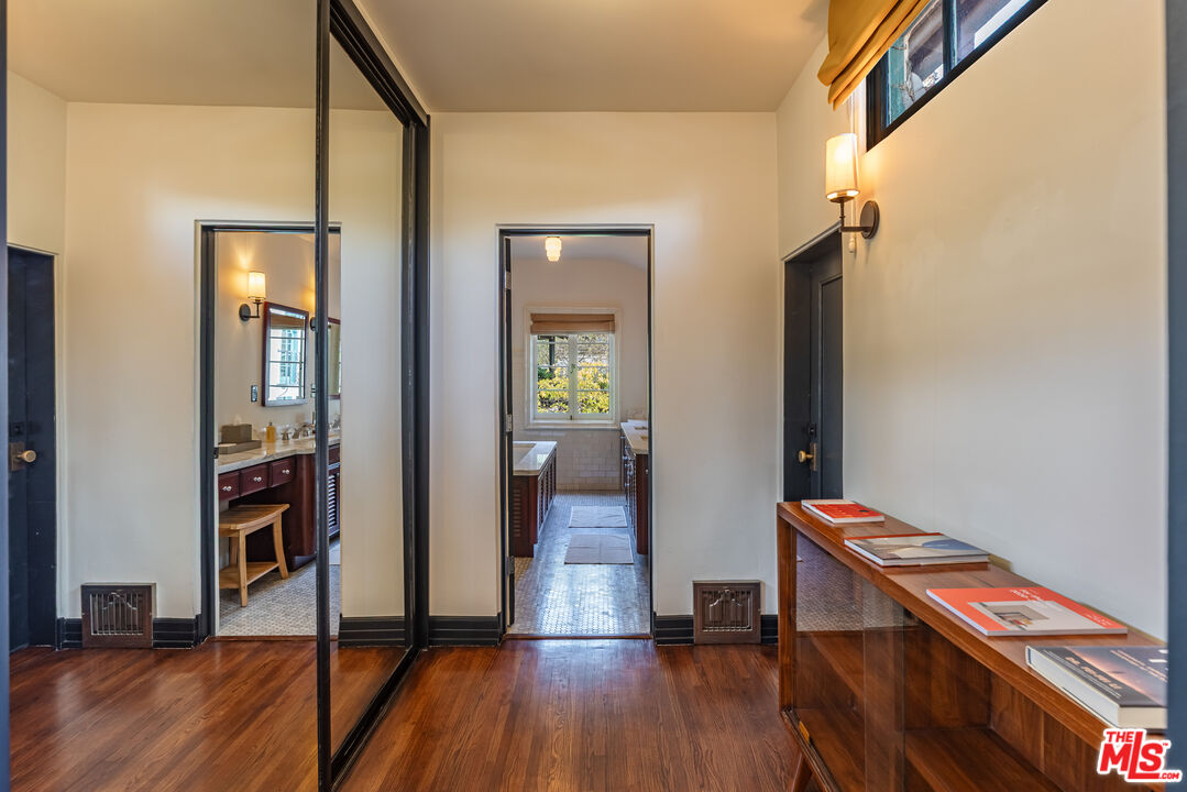 8440 Harold Way, Sunset Strip