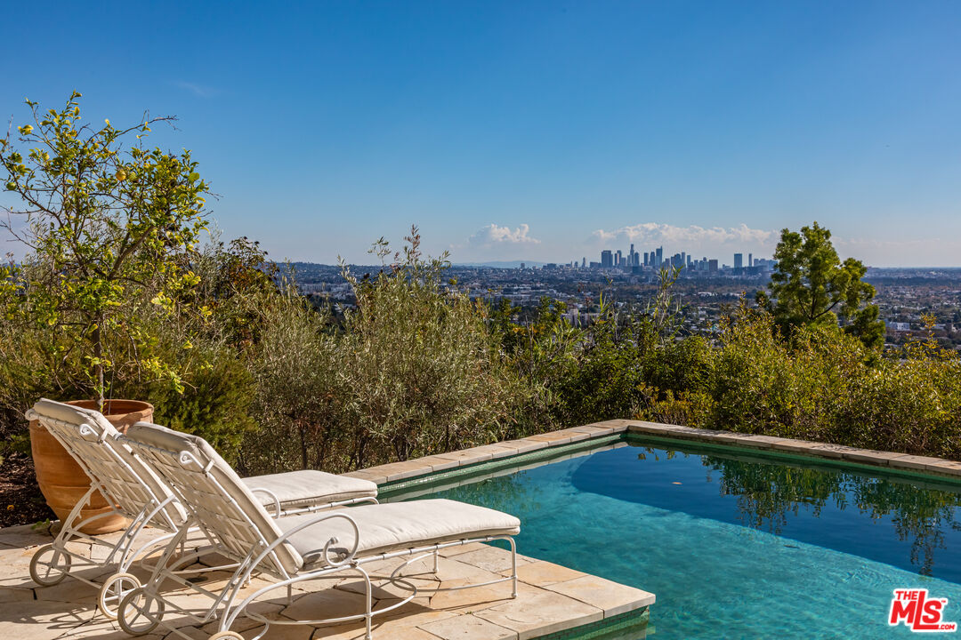 8440 Harold Way, Sunset Strip