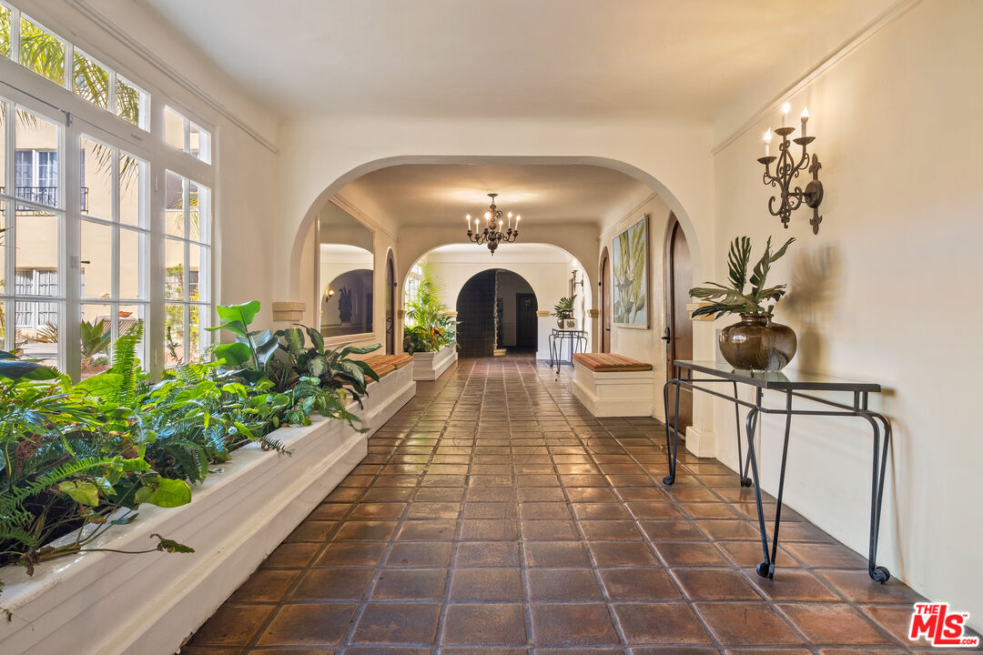 1345 N Hayworth Ave Unit: 209, West Hollywood