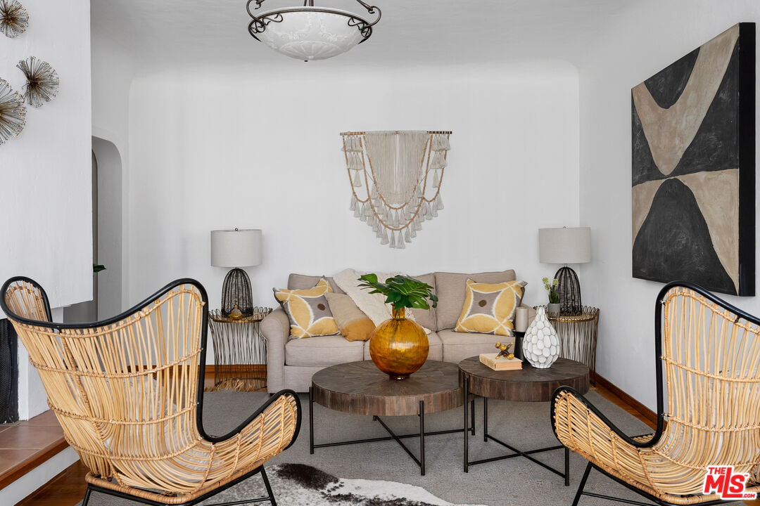 1345 N Hayworth Ave Unit: 209, West Hollywood