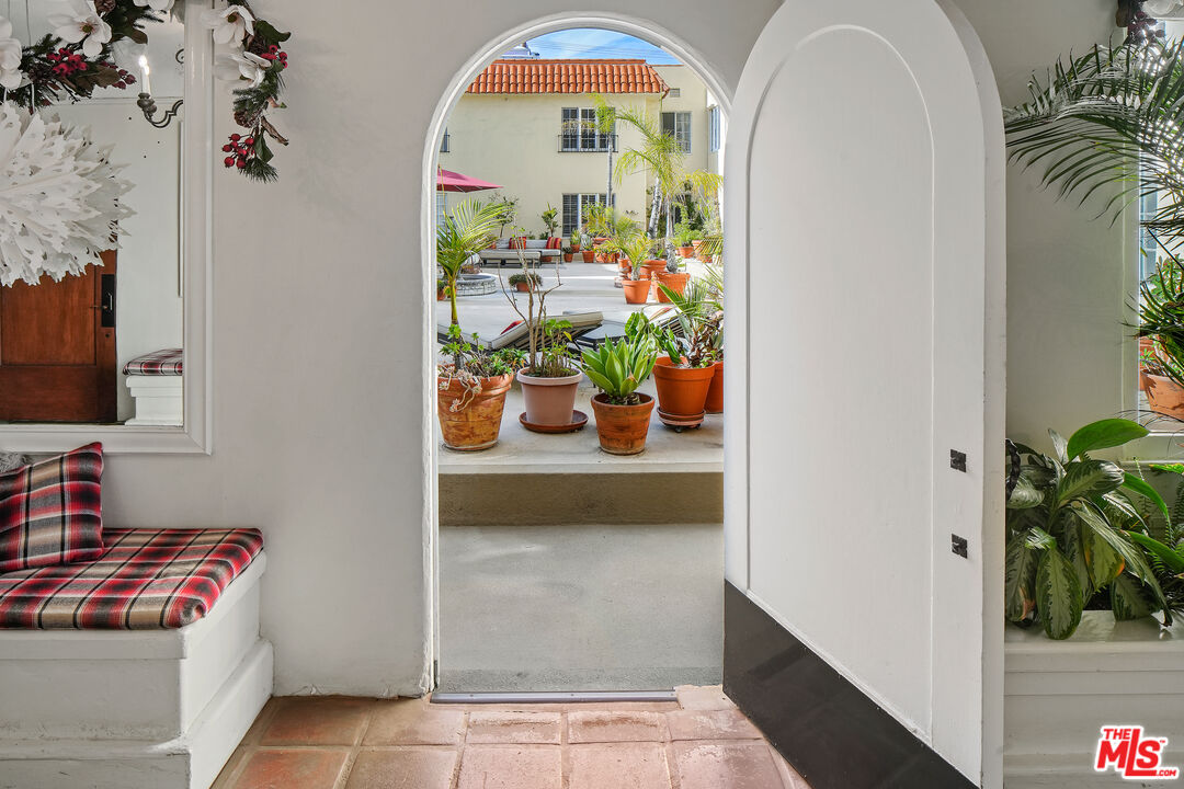 1345 N Hayworth Ave Unit: 209, West Hollywood