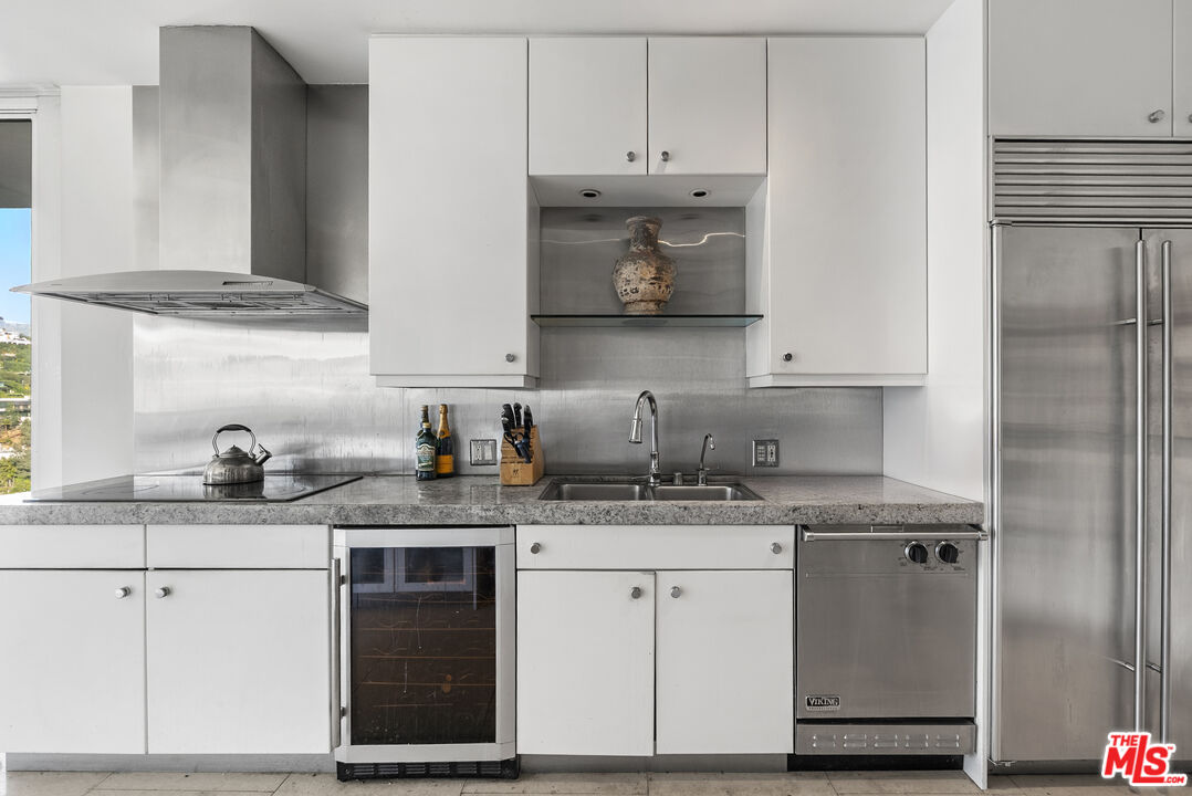 9255 Doheny Rd Unit: 1905