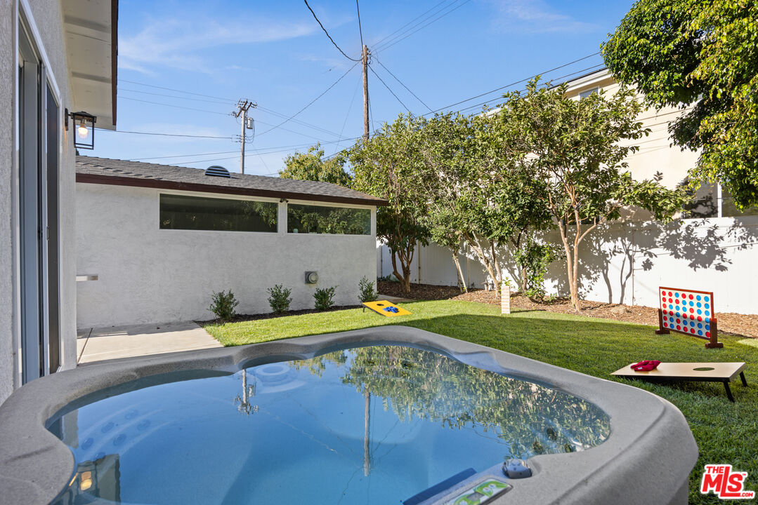 11333 Braddock Dr, Culver City