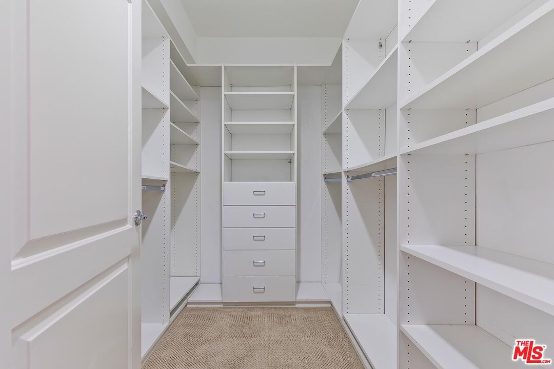 1257 Brockton Ave Unit: 302