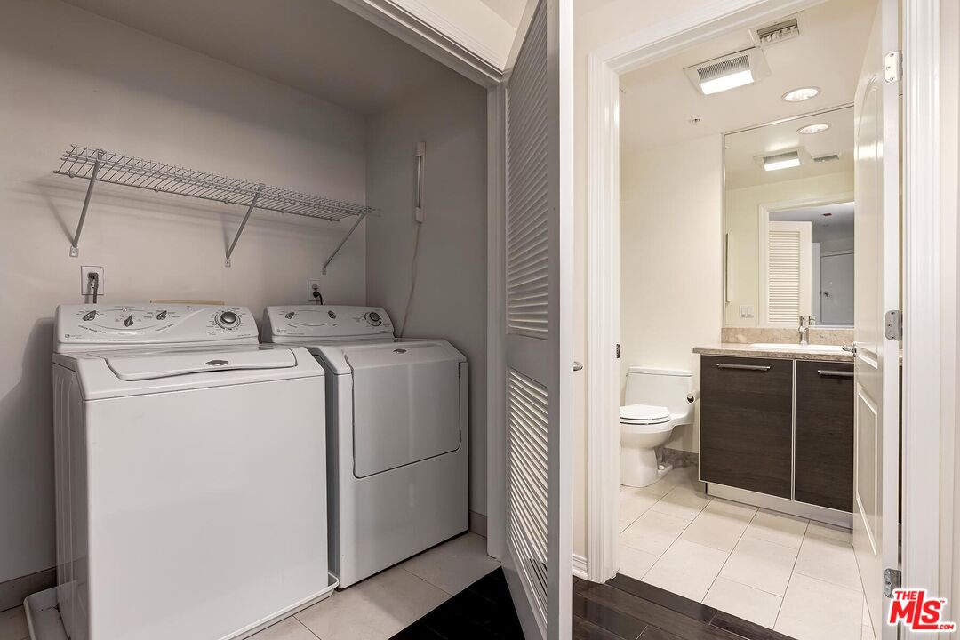 1257 Brockton Ave Unit: 302