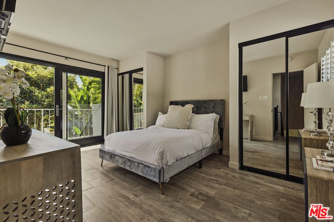 8716 Ashcroft Ave, West Hollywood 