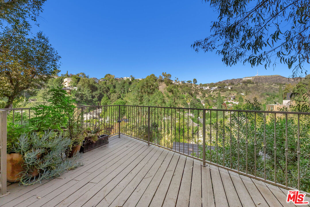 5767 Tuxedo Ter, Los Feliz