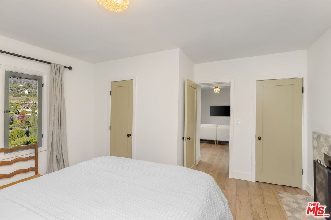 5767 Tuxedo Ter, Los Feliz