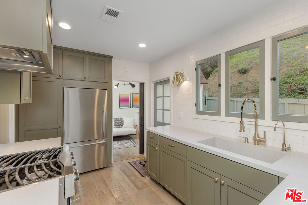 5767 Tuxedo Ter, Los Feliz