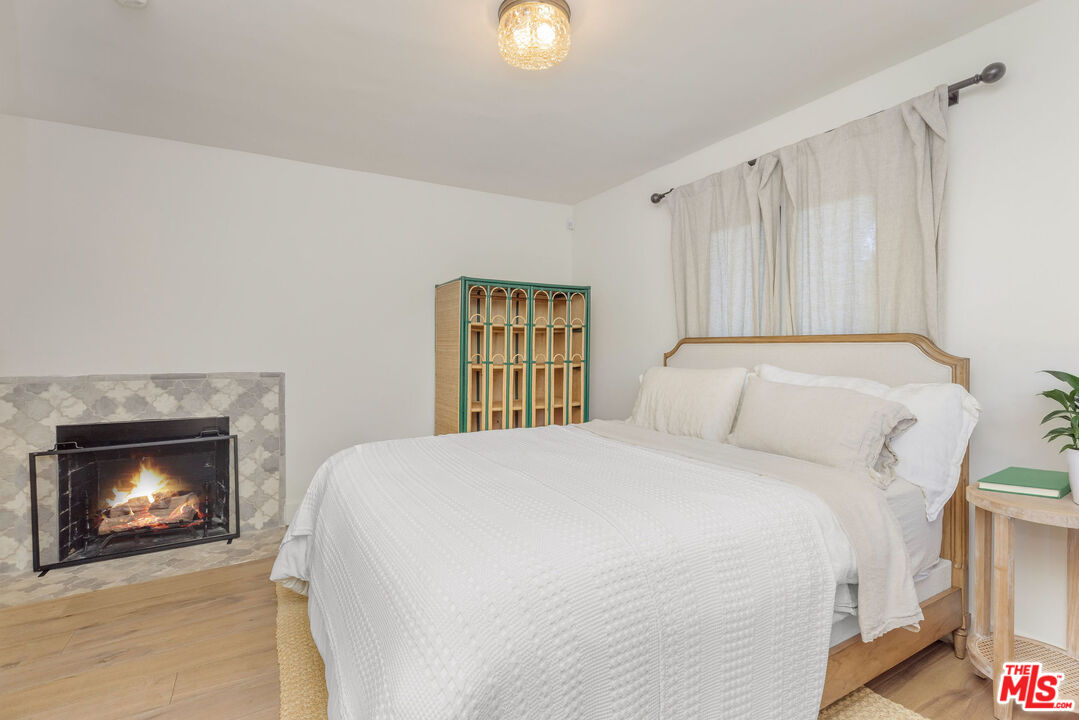 5767 Tuxedo Ter, Los Feliz