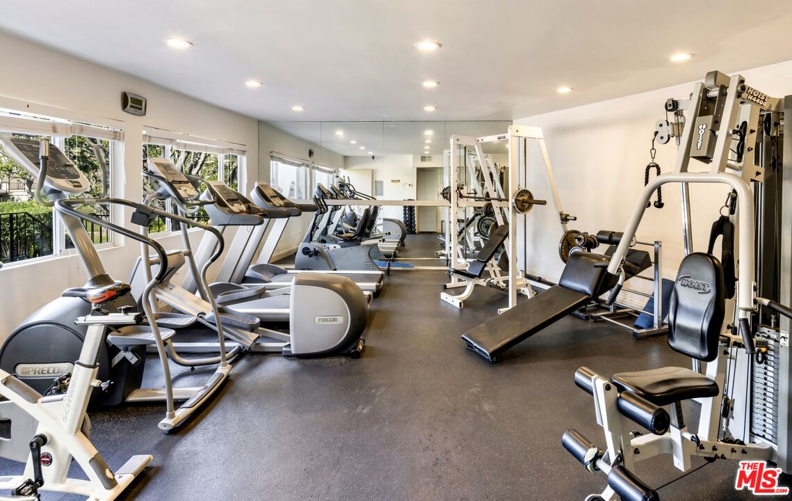 2385 Roscomare Rd Unit: D3, Bel Air