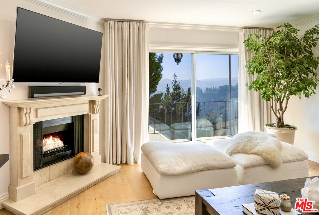 2385 Roscomare Rd Unit: D3, Bel Air