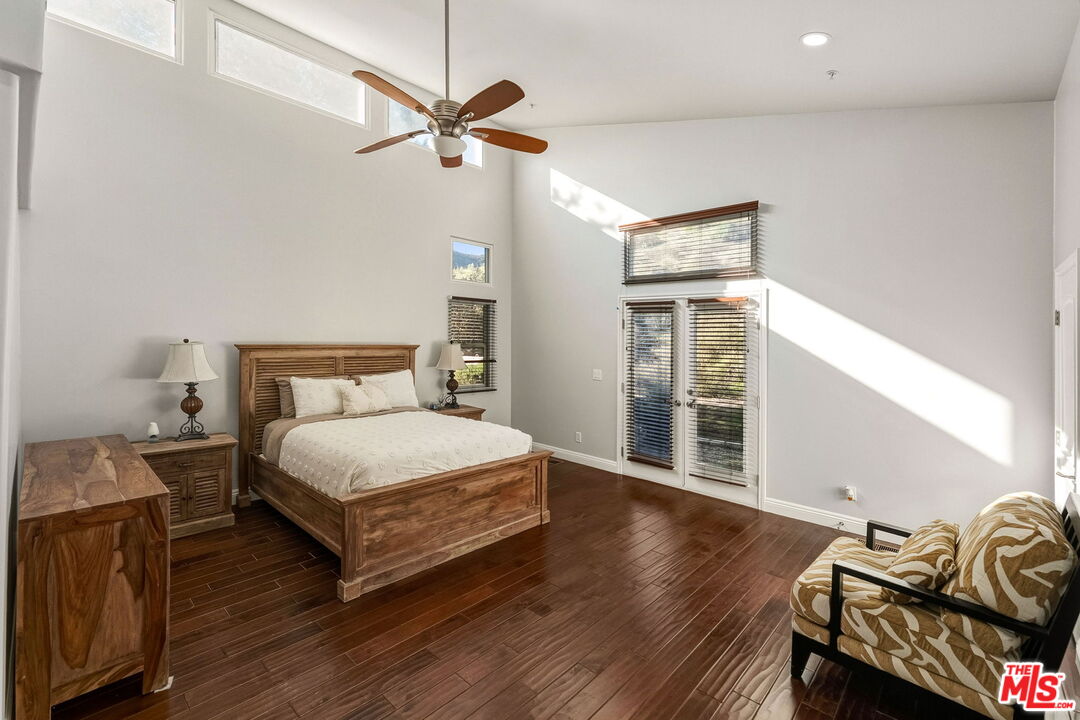 3701 Kanan Rd, Agoura Hills