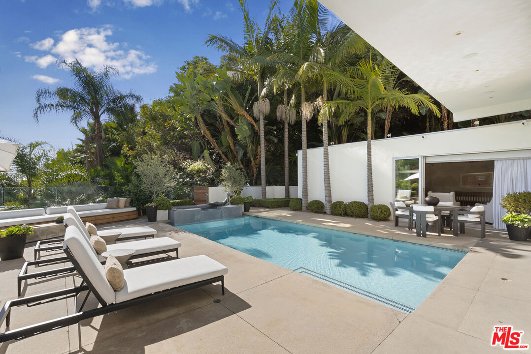 1889 Rising Glen Rd, Sunset Strip