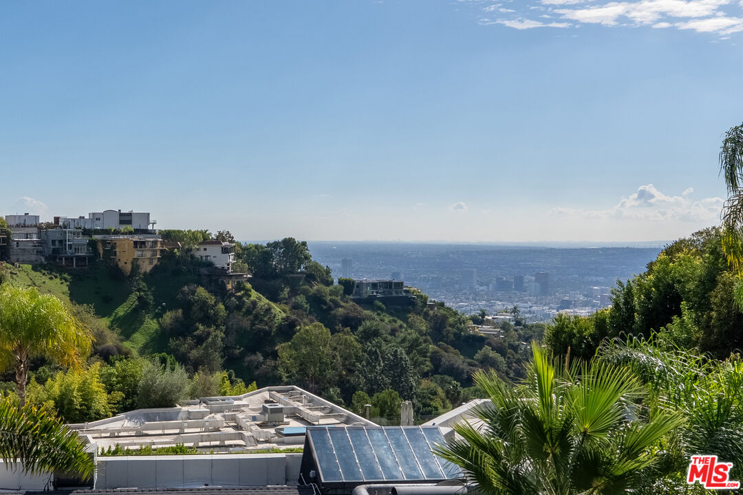 1889 Rising Glen Rd, Sunset Strip