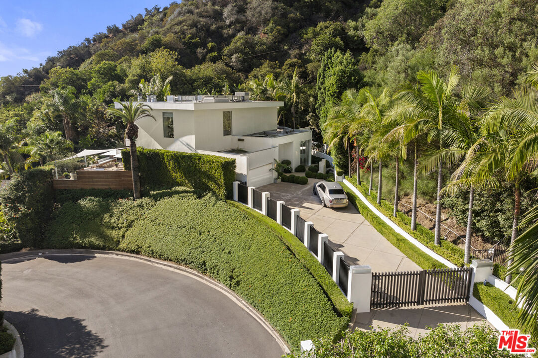 1889 Rising Glen Rd, Sunset Strip