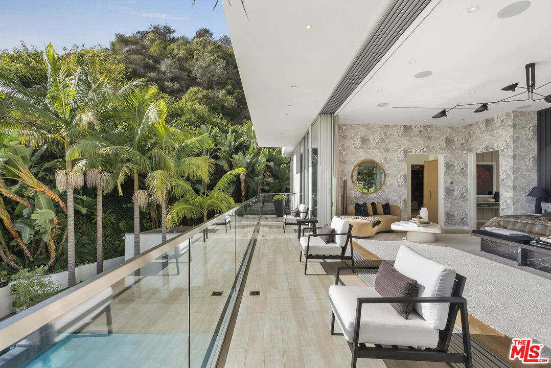 1889 Rising Glen Rd, Sunset Strip