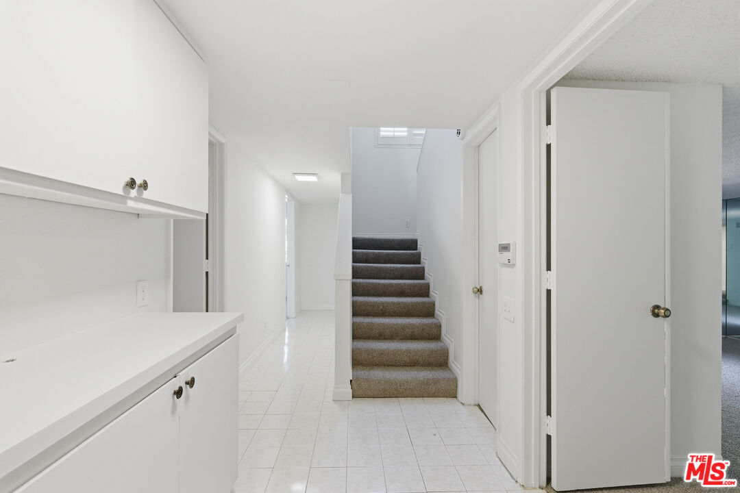 3334 Oak Glen Dr, Hollywood Hills