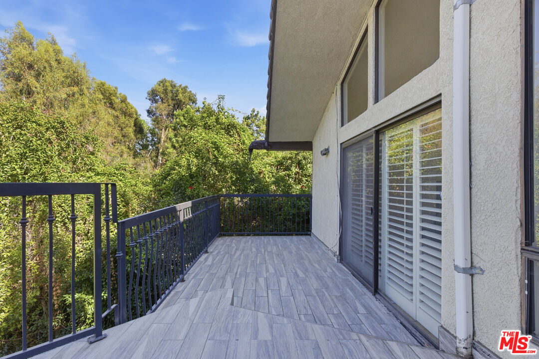 3334 Oak Glen Dr, Hollywood Hills