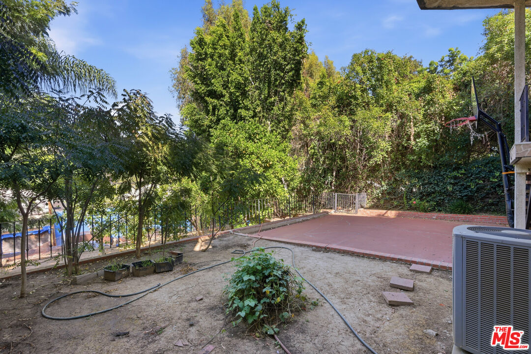 3334 Oak Glen Dr, Hollywood Hills