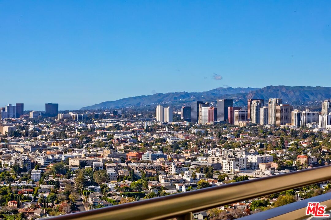 1 W Century Dr Unit: 21A