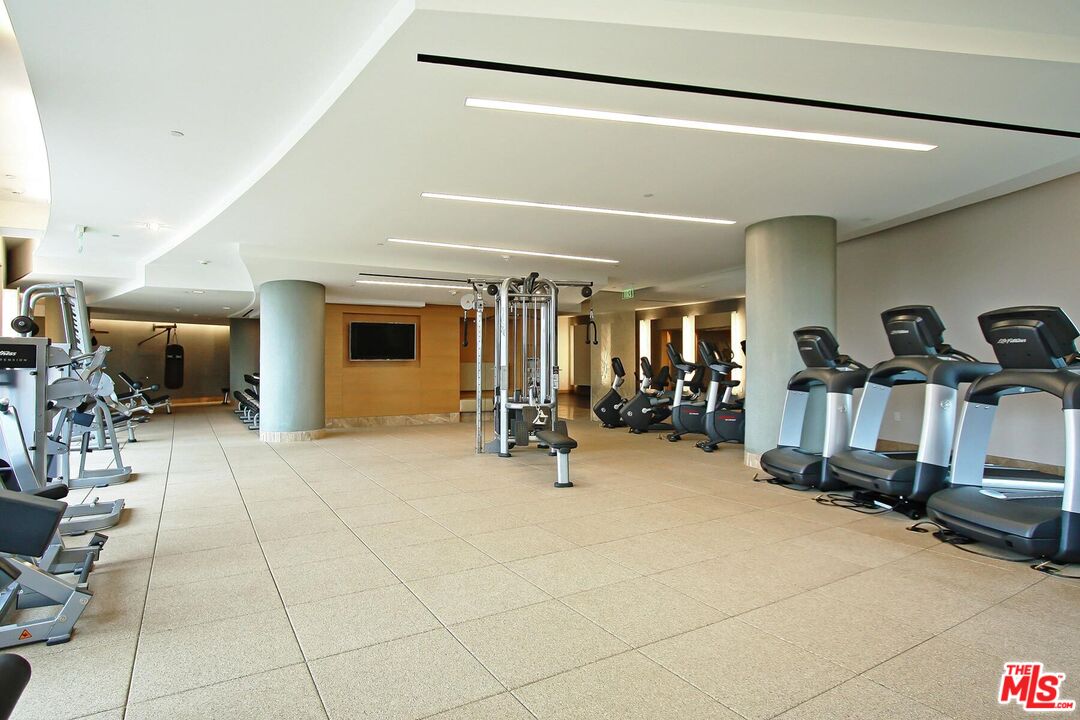 1 W Century Dr Unit: 21A