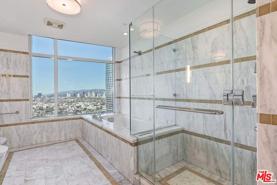 1 W Century Dr Unit: 21A