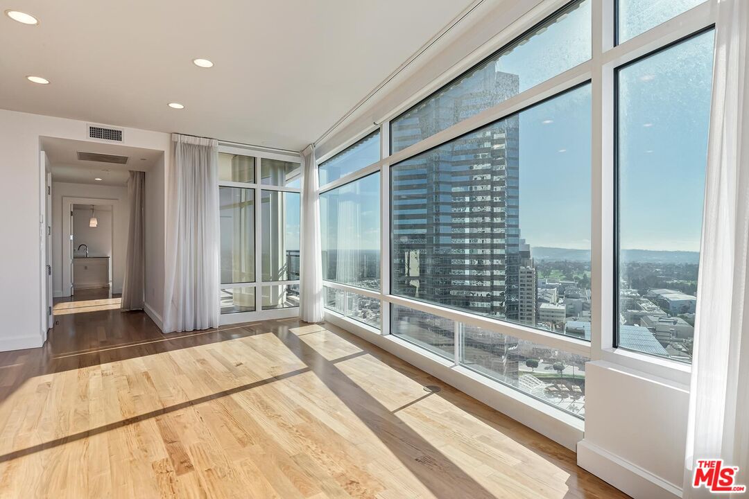 1 W Century Dr Unit: 21A