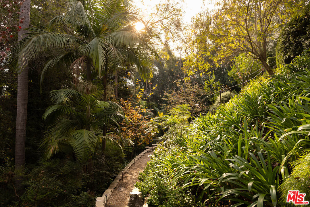 10770 Chalon Rd, Bel Air