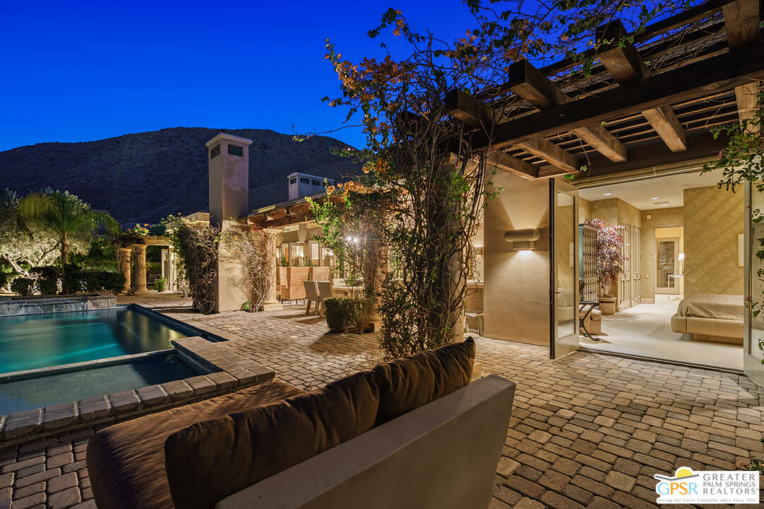 2 Nebulae Way, Rancho Mirage 