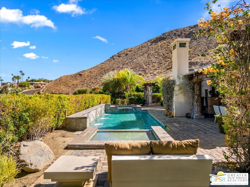 2 Nebulae Way, Rancho Mirage 