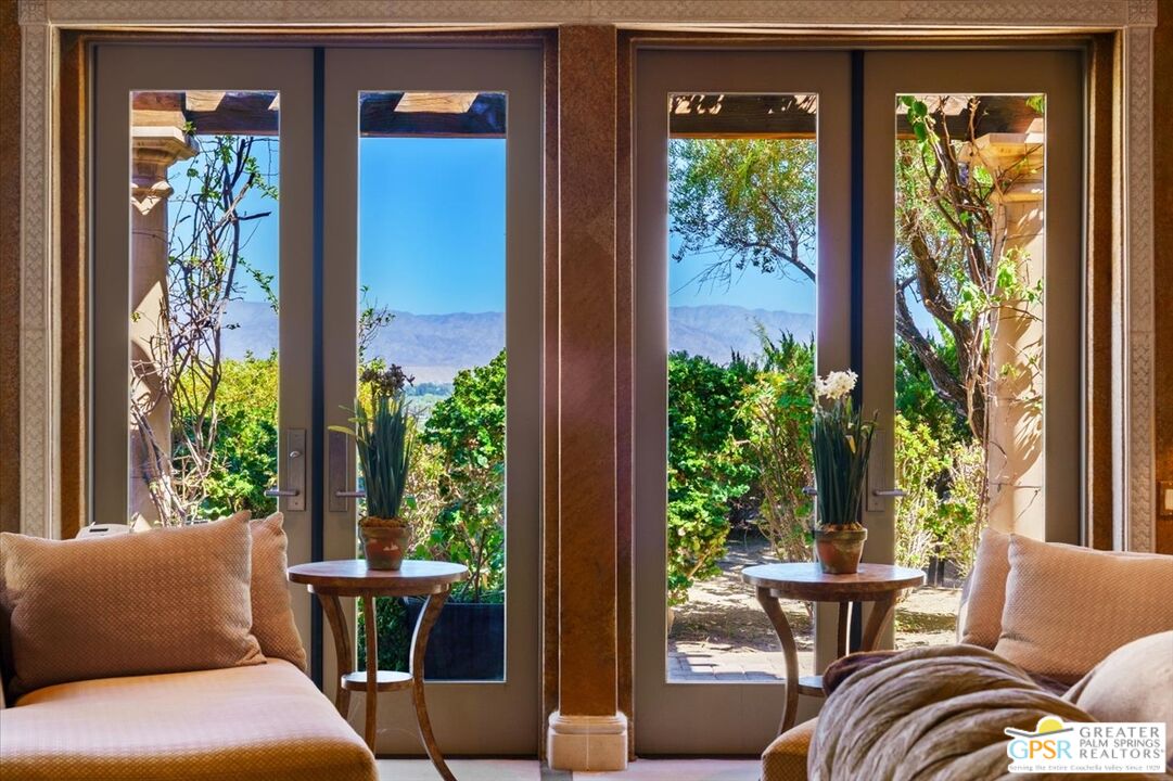 2 Nebulae Way, Rancho Mirage 