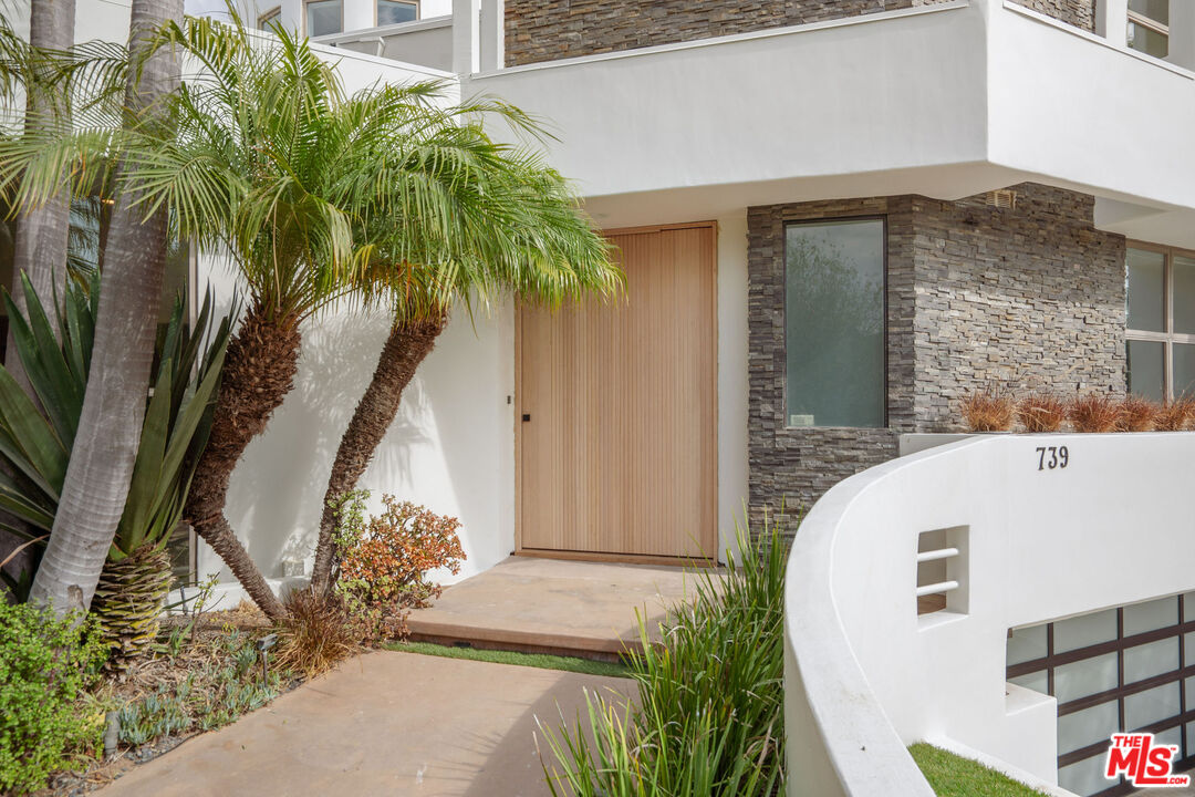 739 20th St, Santa Monica 