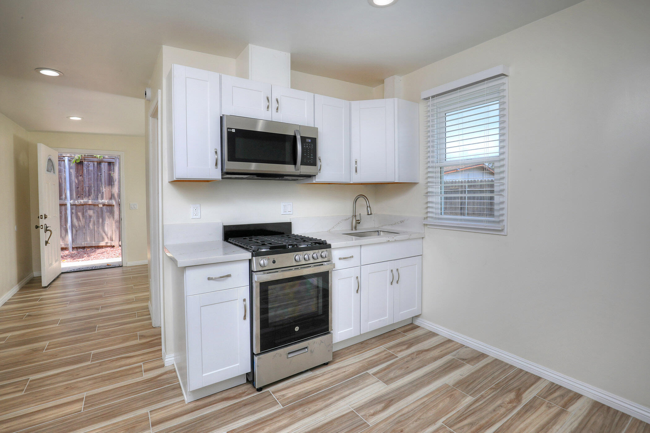 610 Coronel Place A, SANTA BARBARA