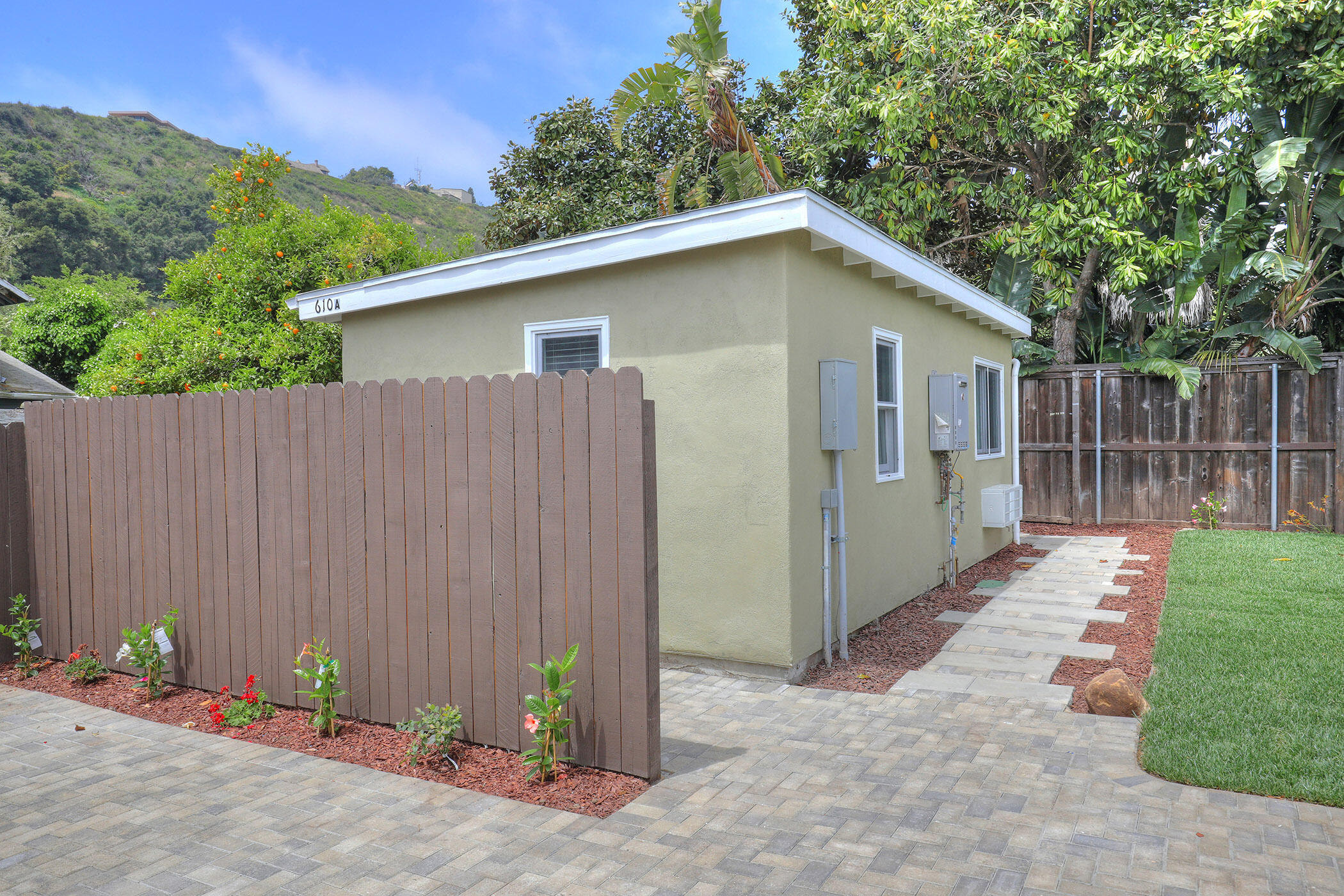 610 Coronel Place A, SANTA BARBARA