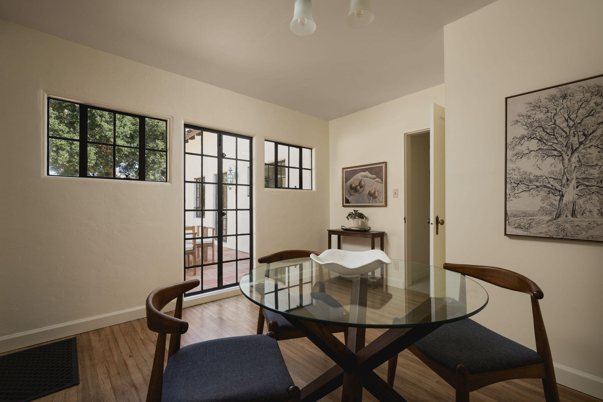 3030 Samarkand Drive