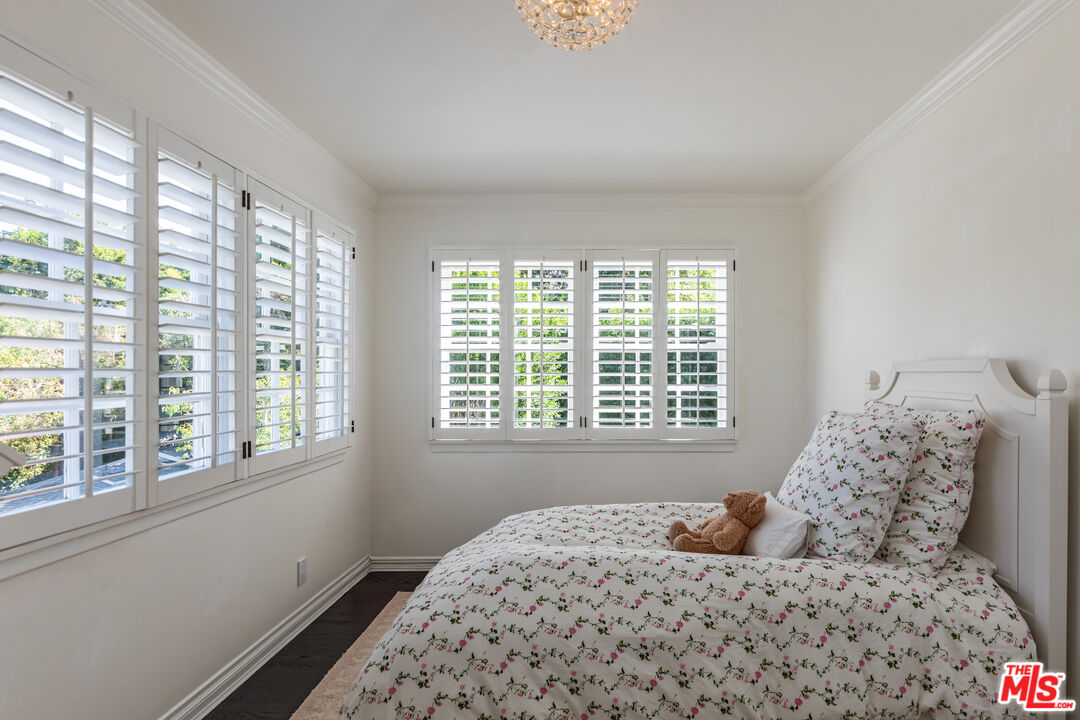 14030 Roblar Rd, Sherman Oaks 