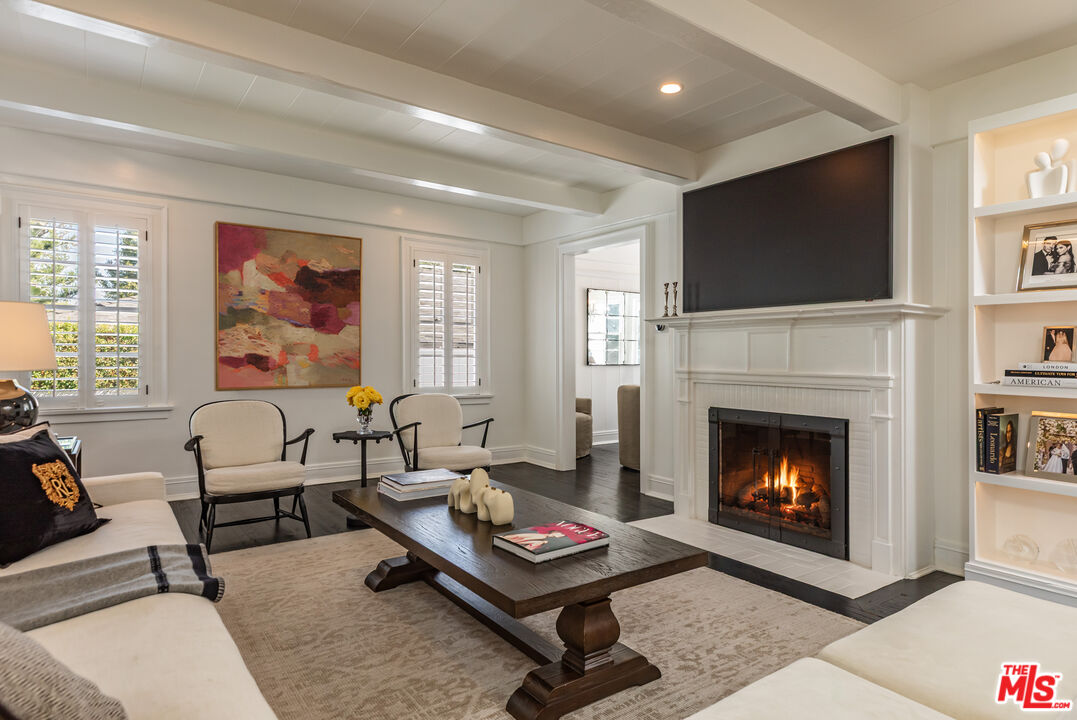 14030 Roblar Rd, Sherman Oaks 