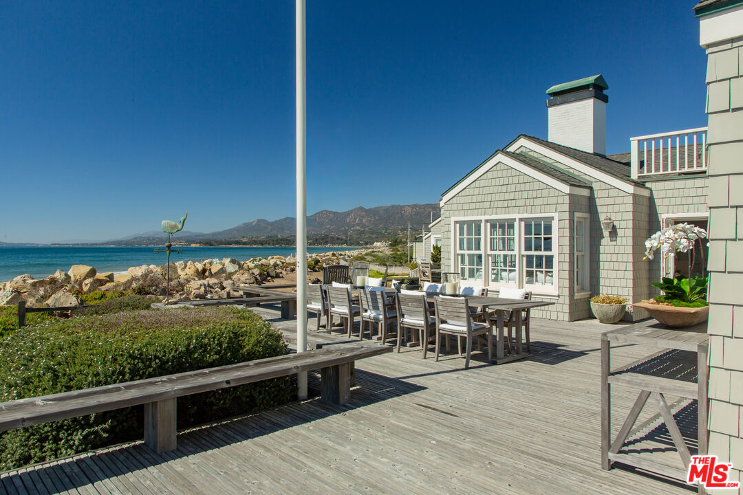 571 Sand Point Rd