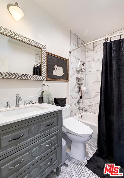 1501 Westerly Ter, Silver Lake