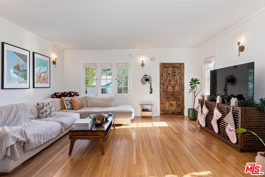 1501 Westerly Ter, Silver Lake