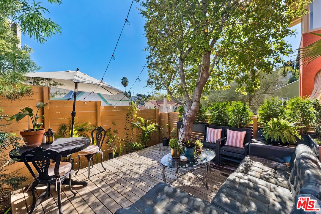 1501 Westerly Ter, Silver Lake